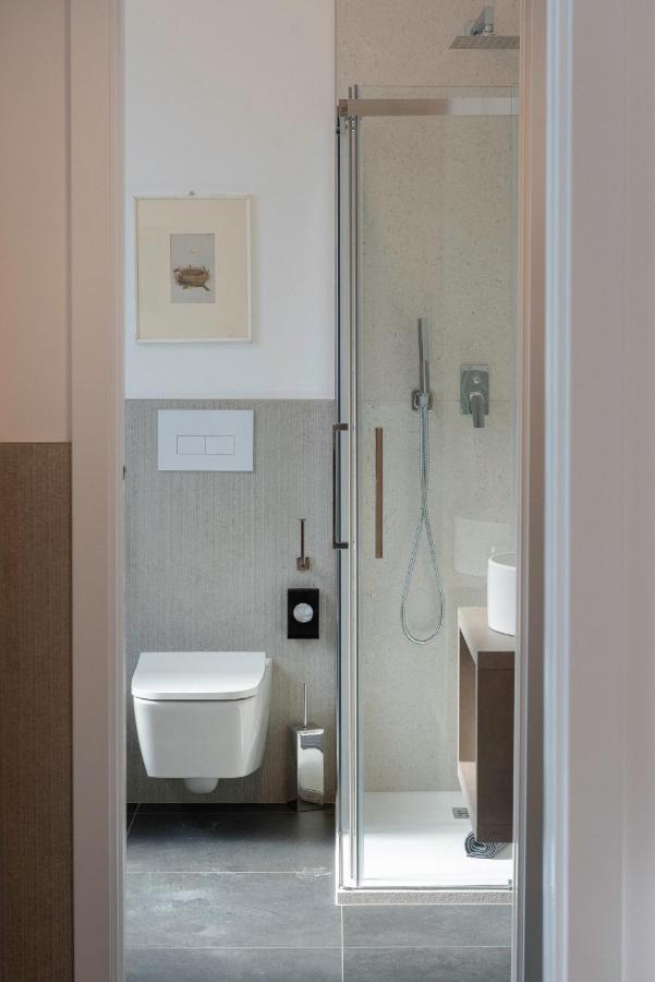 Victoria Boutique Suites Trieste Exterior foto